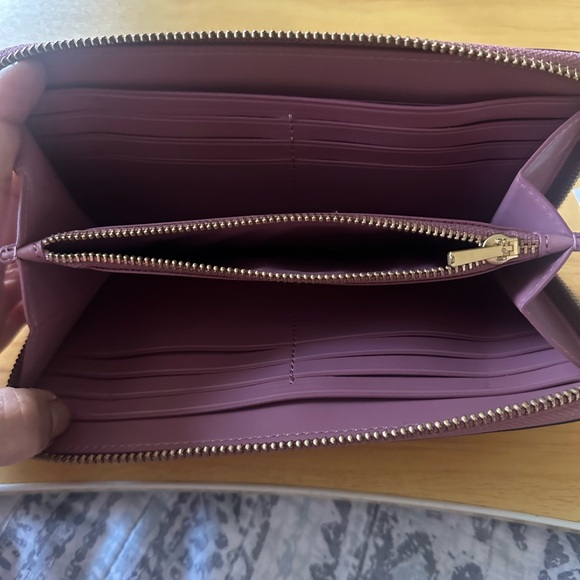 𝓒𝓞𝓐𝓒𝓗 Mauve Leather Women's Wallet - Picture 9 of 10